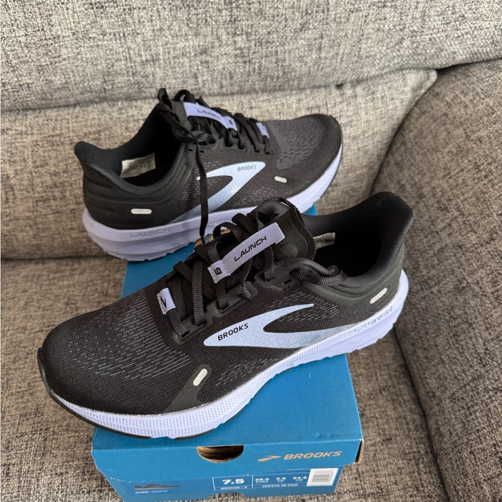 Brooks Launch 9 women’s running shoes